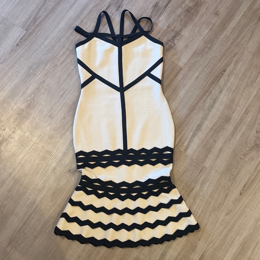 Elegant Black and Cream Women's Bandage Dress